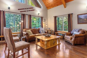 Smart-TV, peis og DVD-spiller