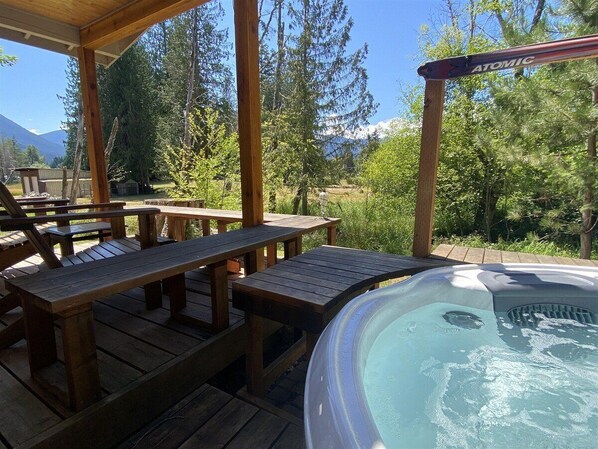 Baignoire à remous extérieure