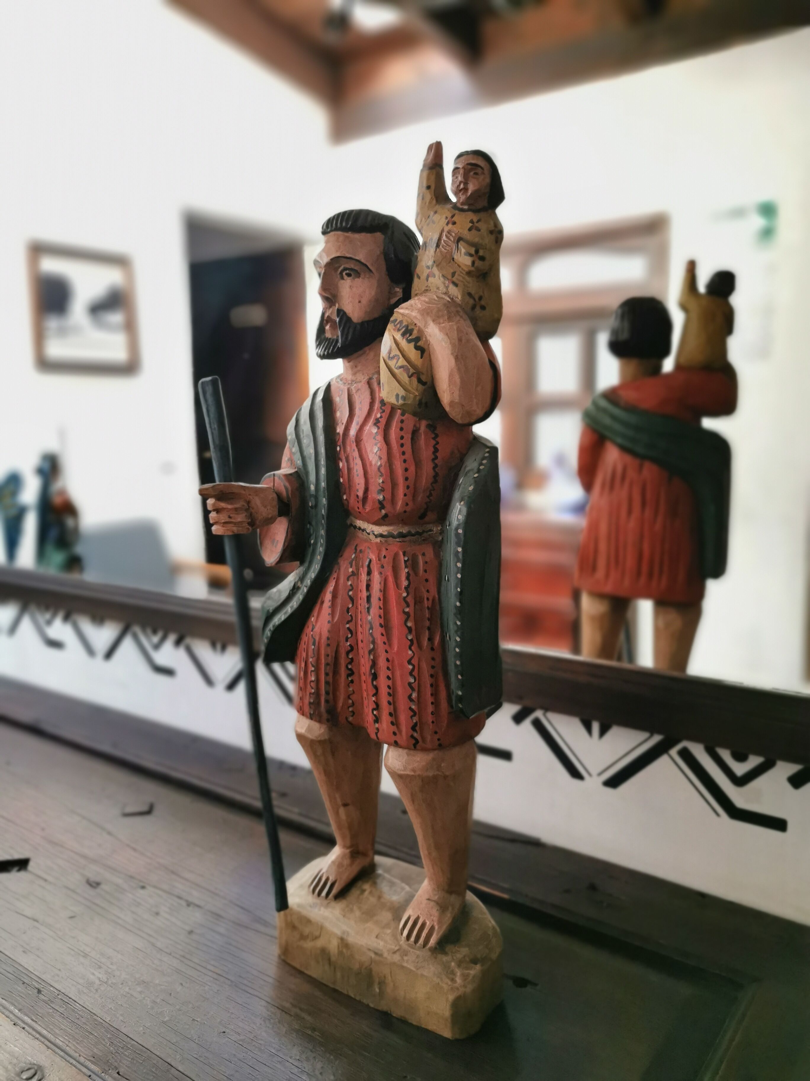 32-inch flat-screen tv with satellite channels, tv