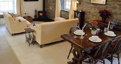 2 bedroom accommodation in Tregaron