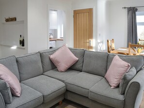 TV - 2 bedroom accommodation in Beadnell (Beadnell)