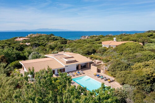Villa Belle: private pool near the beach