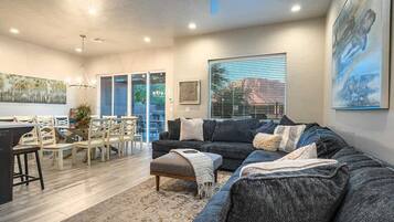 Fernseher, Videospiele, Arbeitsbereiche