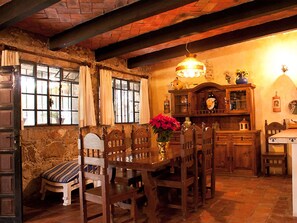 Family Cabin, 2 Bedrooms, Fireplace | Free WiFi, bed sheets, wheelchair access - Cabañas Quinta Patricia (Tequisquiapan)