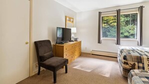 Unclassified image, 4 of 23, button - 118 Two Double bed Standard Hotel room with heated pool (Killington)