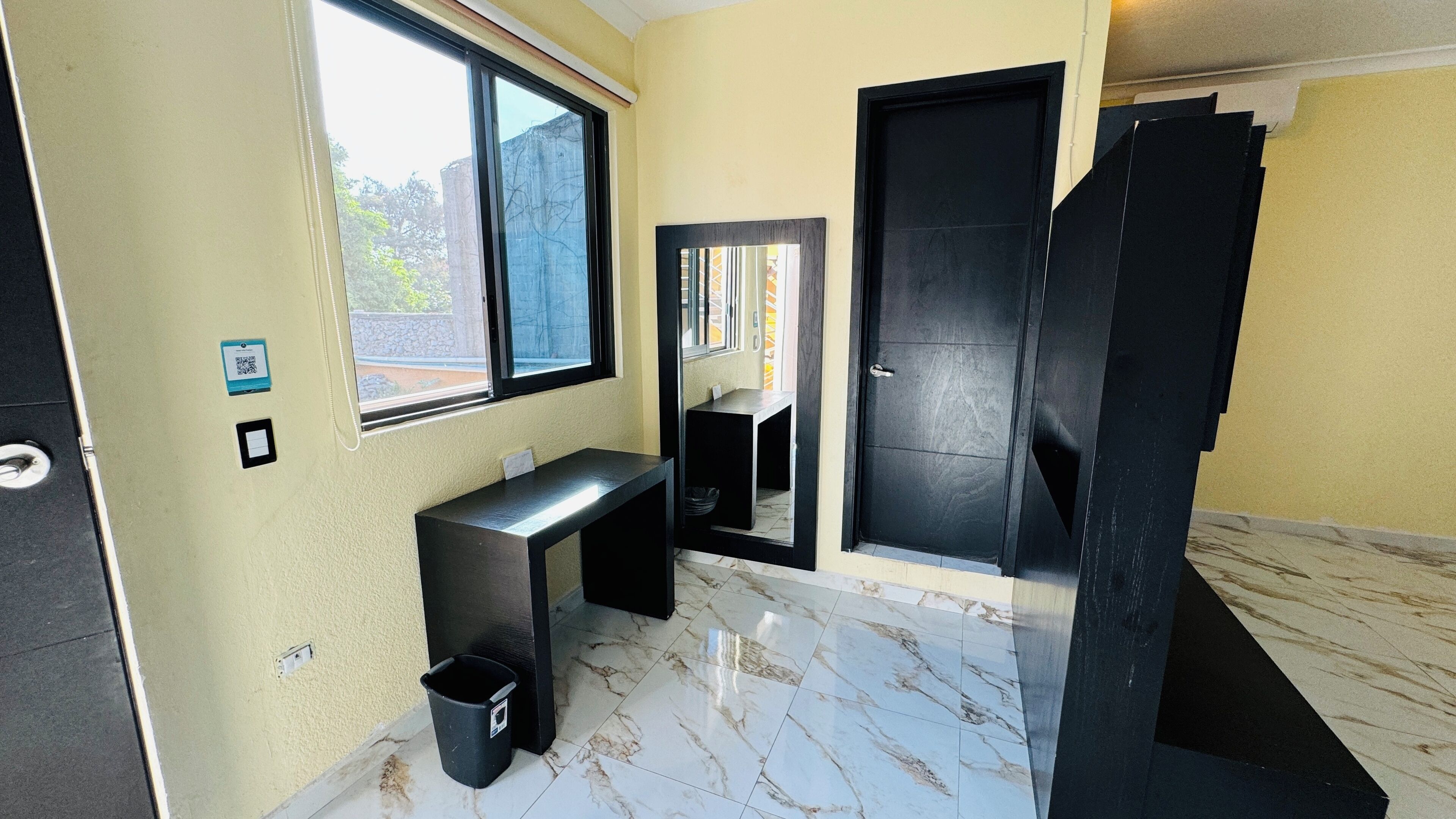 디럭스 쿼드룸 | 책상, 암막 커튼, 무료 WiFi