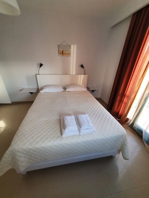 Villa, 2 hálószobával | Prémium ágynemű, íróasztal, hangszigetelés és vasaló/vasalódeszka