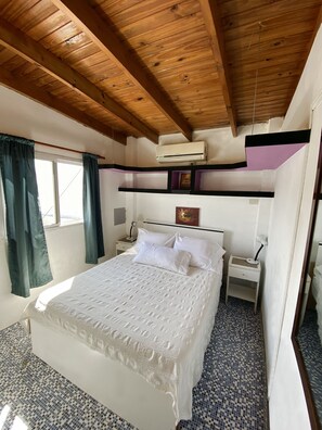 เตารีด/โต๊ะรีดผ้า, Wi-Fi ฟรี, ผ้าปูที่นอน