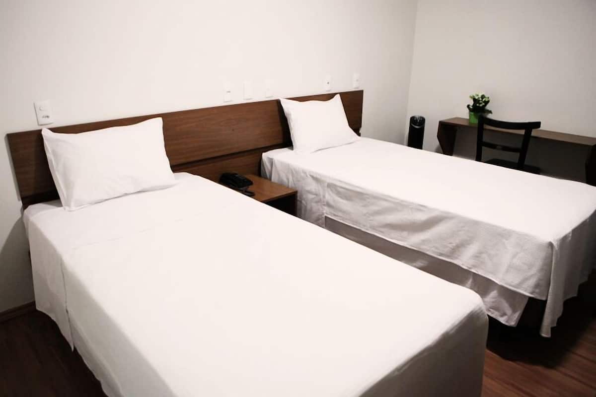 Single Room, 1 Single Bed | Minibar, desk, blackout curtains, soundproofing
