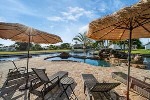 Pool - Experience of a lifetime (Fort Myers)