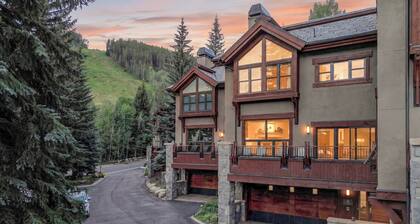 Ski-in/Ski-out + Hot Tub + Luxury | Chalet Premio