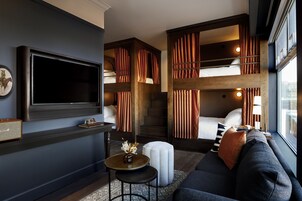 Egyptian cotton sheets, premium bedding, pillowtop beds, minibar