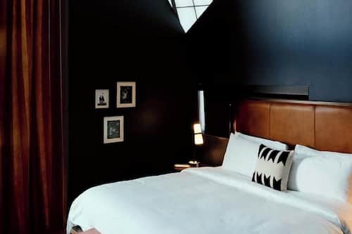 Habitación Premium, 1 cama de matrimonio grande | Sábanas de algodón egipcio y ropa de cama de alta calidad