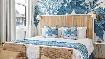 1 bedroom, desk, iron/ironing board, WiFi