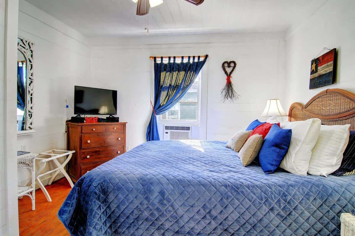 1 多间卧室、熨斗/熨衣板、免费 WiFi、床单