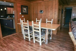 Cabin, Multiple Beds, Hot Tub, Mountain View | Private kitchen