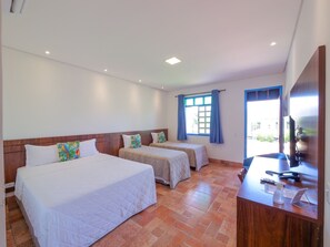 Deluxe Quadruple Room | Minibar, laptop workspace, free WiFi, bed sheets - Pousada Ouro Preto de Bonito (Bonito)