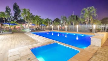 Outdoor pool, open 9:00 AM to 11:00 PM, pool loungers
