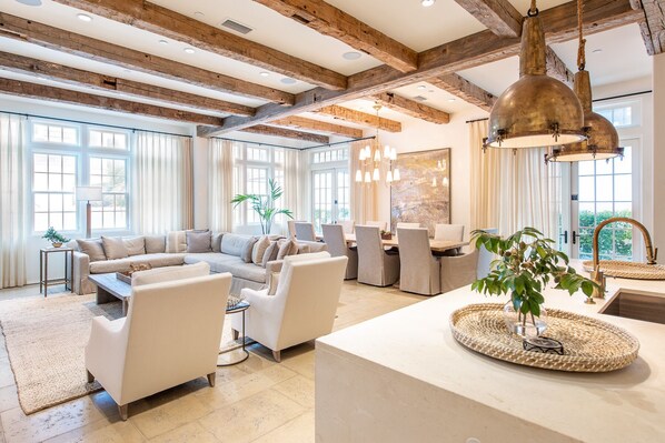 Fernseher, Kamin, DVD-Player, Tischtennisplatte