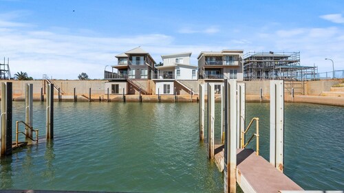 Manta - Contemporary 2 storey Villa with a private jetty for your boat.