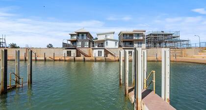 Manta - Contemporary 2 storey Villa with a private jetty for your boat.