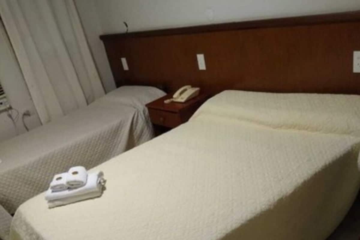 Classic Triple Room | Free WiFi, bed sheets