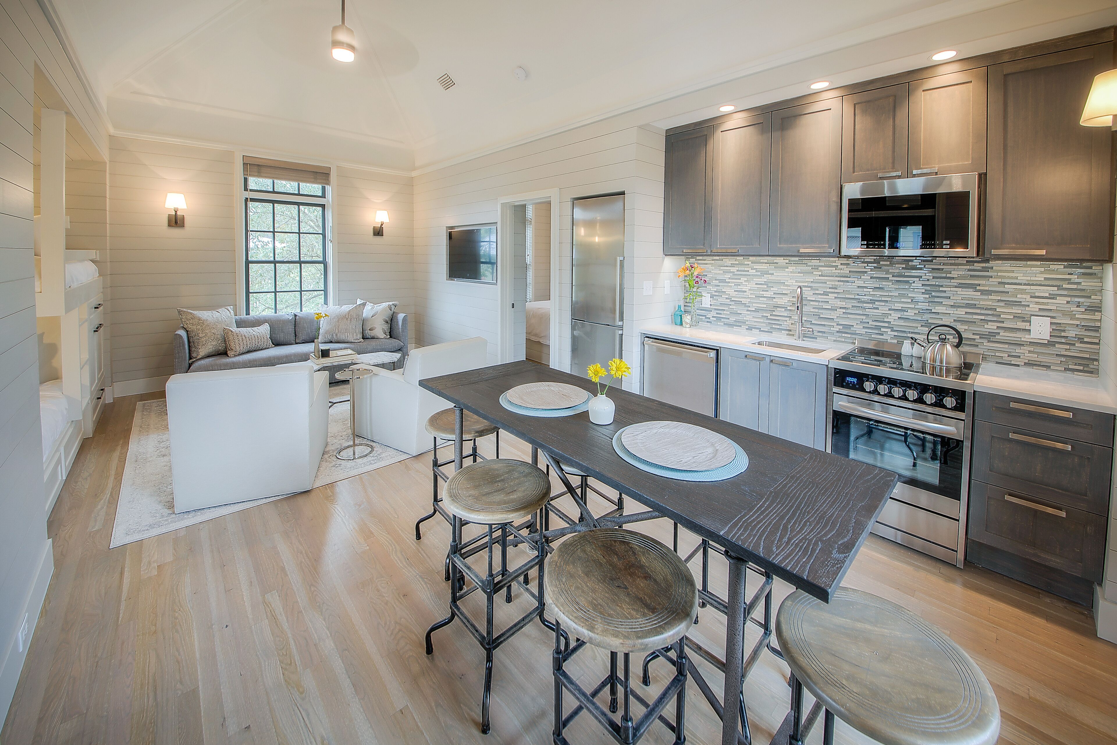 Beachside & Barefoot Carriage House - Recently Renovated, South of 30A, Close to Coquina Pool