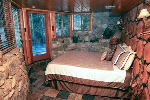 Cabin, Multiple Beds, Hot Tub, Mountain View