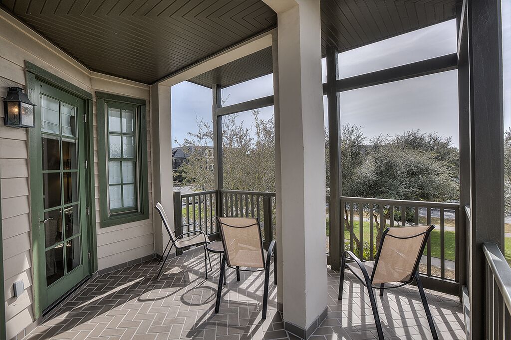 Paradise Loft - Close to Shopping & Dining, Free Bikes/Fitness/Tennis