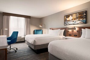 Habitación, 2 camas de matrimonio | Ropa de cama de alta calidad, caja fuerte, escritorio