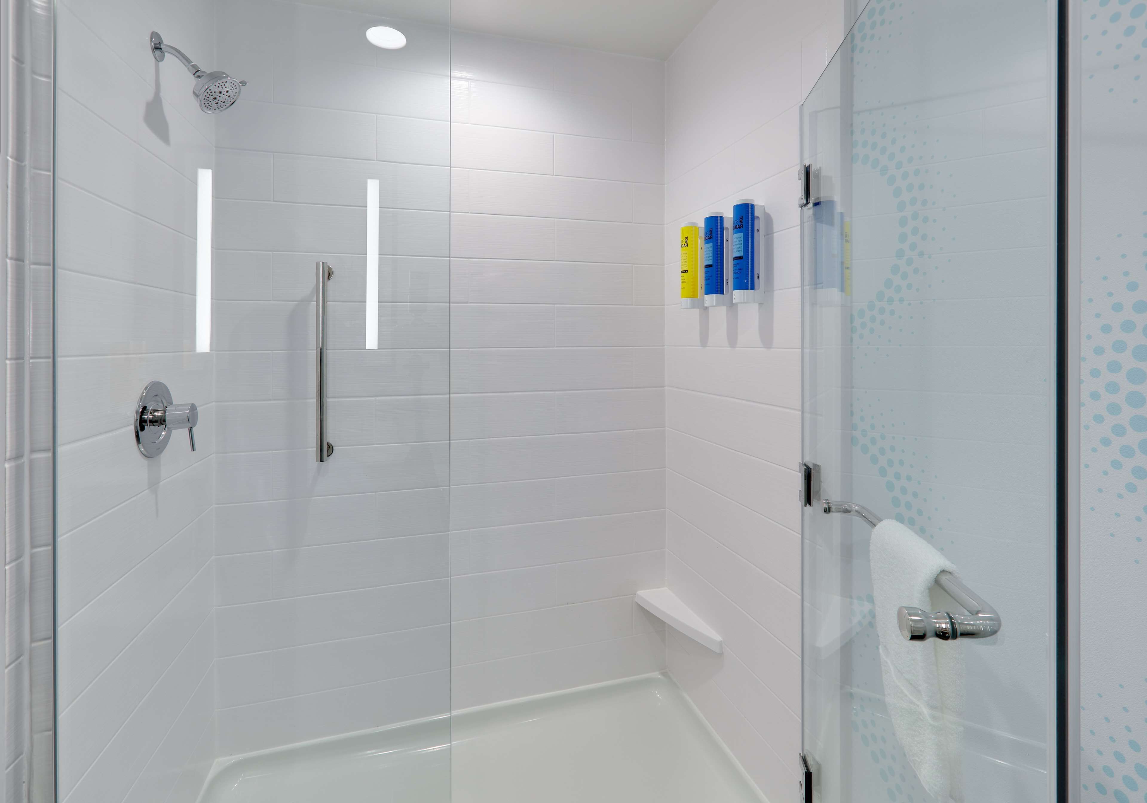 room, 1 king bed | bathroom | free toiletries, hair dryer, towels, soap