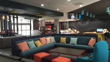 Sala de estar en el lobby