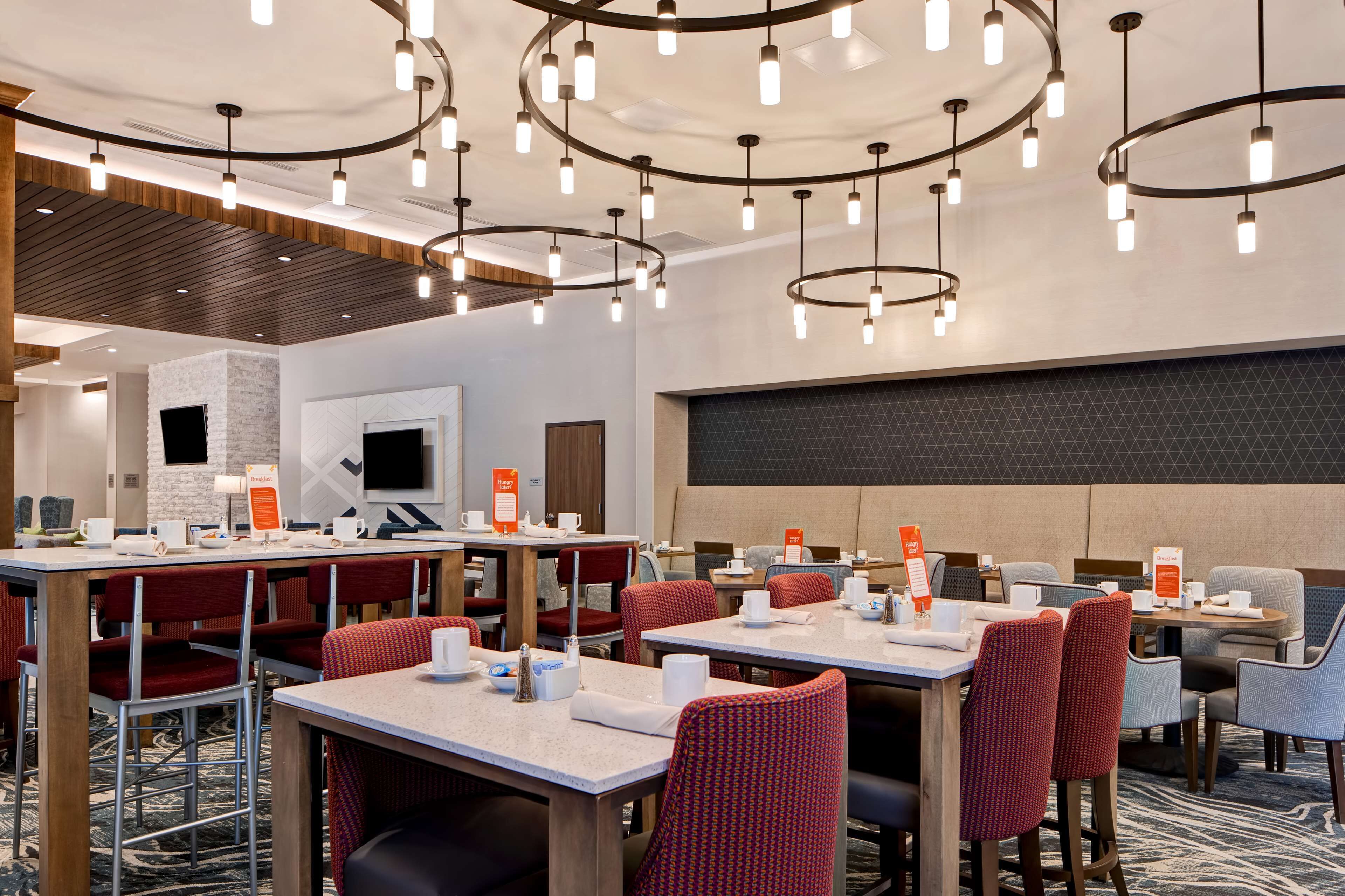 Daily buffet breakfast (USD 18 per person)