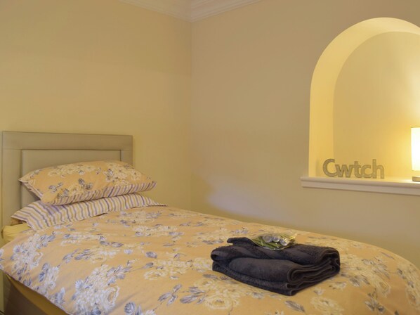 3 bedrooms, free WiFi, bed sheets