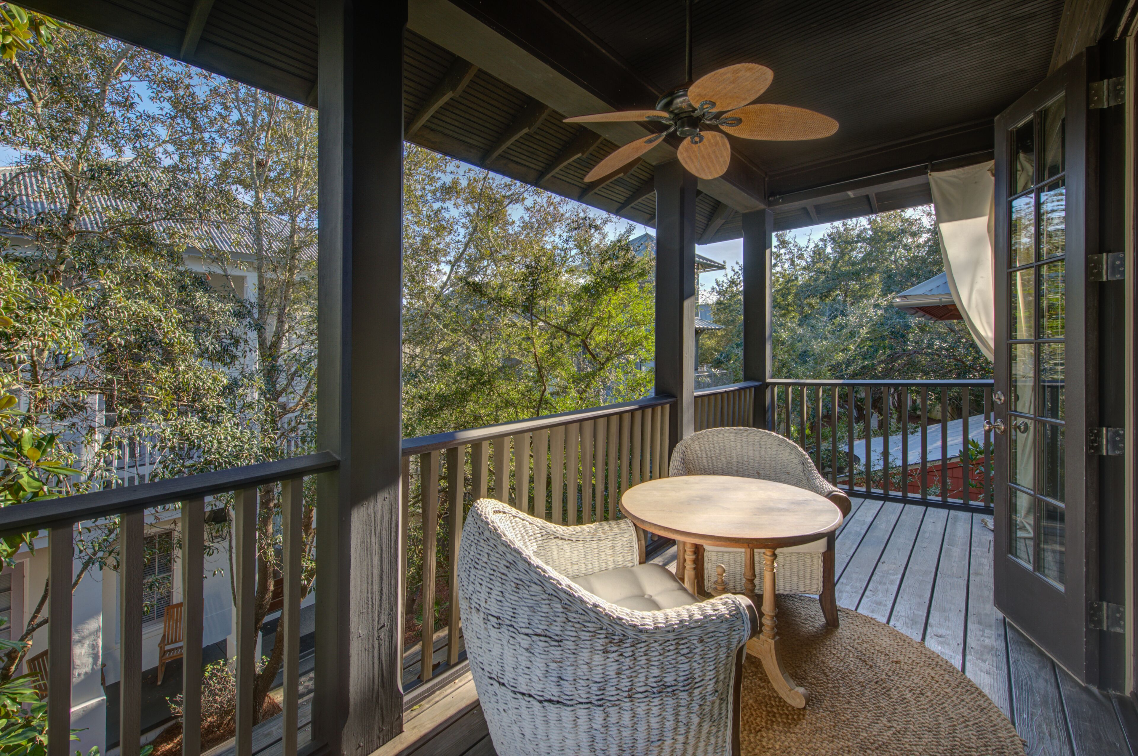 Java Cottage - Close to Shopping & Dining, 2 Masters, Near Sky Pool