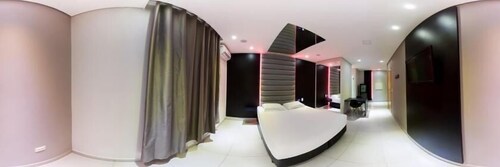 Plaza Motel - Adults Only