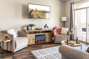 Smart TV, books