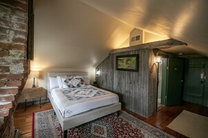 标准双人房, 1 张大床 | 特色装修、特色家居、熨斗/熨板、免费 WiFi