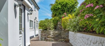 2 bedroom accommodation in Llansteffan, near Carmarthen