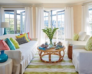 TV, DVD player, video library, stereo - Mejer Loft - Wraparound Balcony w/ Rosemary Beach Views! Free Bikes/Fitness/Tennis (Rosemary Beach)