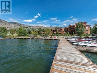 Lakeshore Villas! Ground floor Lakeview, 3 beds, Great for Families!