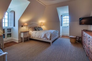 5 chambres, fer et planche à repasser, Wi-Fi, literie fournie