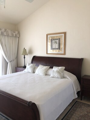 3 Schlafzimmer, Zimmersafe, Bügeleisen/Bügelbrett, WLAN