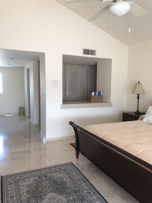 3 habitaciones y caja de seguridad en la habitación