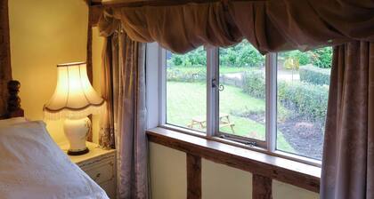 3 bedroom accommodation in Pulham Market, near Diss