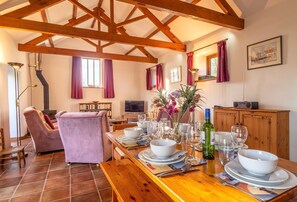 Dining - One of two charming cottages located within the grounds of Cusgarne House. (Cusgarne)
