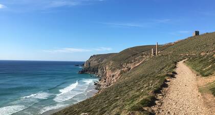 Une grange de plain-pied convertie, rénovée selon les normes les plus élevées.