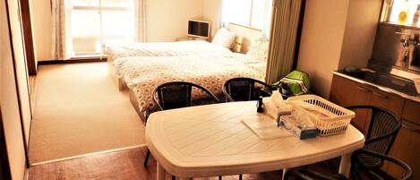 Futami Terrace C | Laptop workspace, free WiFi, bed sheets