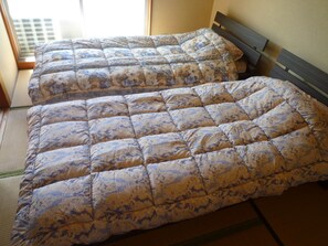 Chambre (Futami Terrace C) | Espace de travail pour ordinateurs portables, accĂšs au Wi-Fi (inclus)