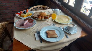 Restaurant - Hotel Space 4 U - Aeroporto Curitiba (Sao Jose dos Pinhais)